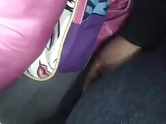 Nerdy Latina Bitch aime les pièces où les bites sortent video gratuite porno amateur des trous