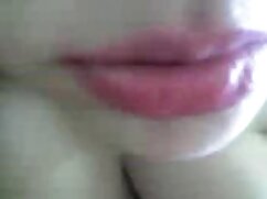 Une fille brune au cul épais profite d'une baise anale bizarre sexe video rapide