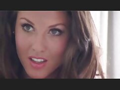 Chérie complètement naturelle utilise à la vidéo sexe porn fois ses seins et sa bouche sur sa bite