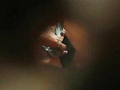 Un mec baise une fille noire et une adorable video xxx gros sein demi-soeur qui utilise un strapon