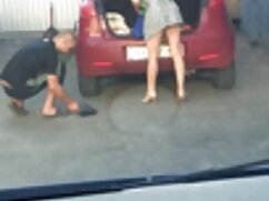 Une douce brune se fait pilonner dans son petit extrait video gay gratuit cul et sa chatte