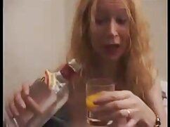 Belle jeune blonde chevauche video de blonde nue son petit ami sur le lit