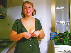 Deux couples pornos ont soif de sexe torride à la maison les meilleurs vidéos de porno