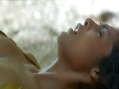 La star du porno brune super vidéo porno française en streaming serrée Mischa Brooks s'habitue à son masseur